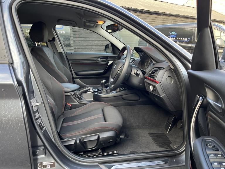 BMW 1 SERIES 2.0 118d Sport 5-Door 2016