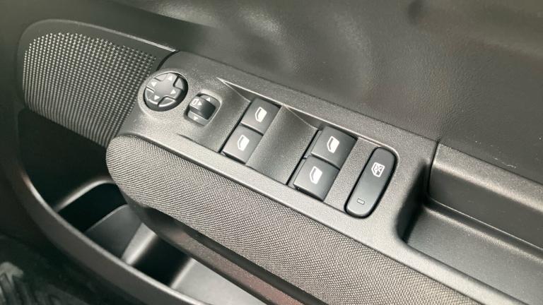 2023 Citroen C3 Aircross 1.2 PureTech 130 Shine Plus 5dr EAT6 Petrol Hatchback Hatchback Petrol A...