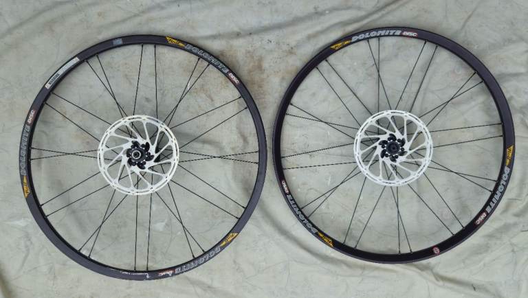 Rolf Dolomite 26 inch wheelset + discs + skewers
