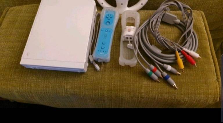 NINTENDO WII BUNDLE 