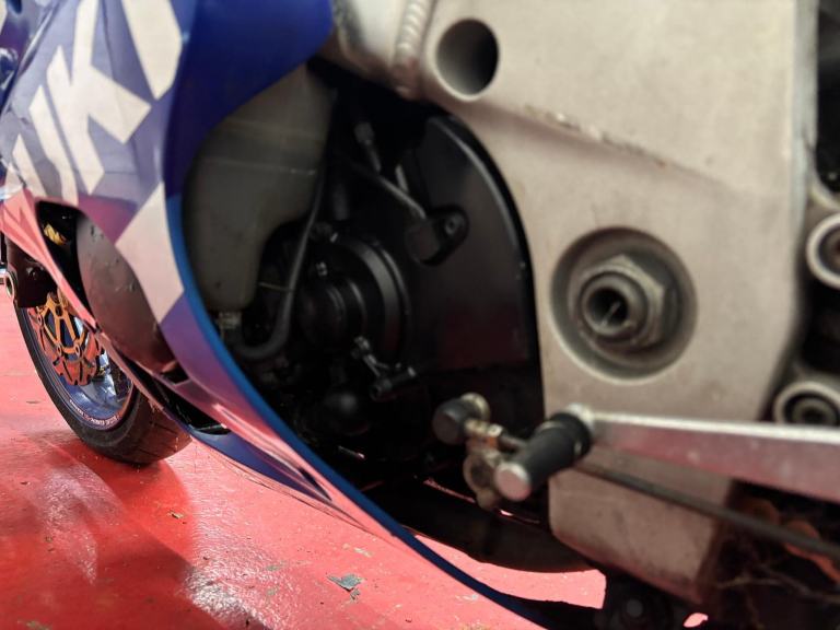 SUZUKI GSXR1000 PX TO CLEAR WINTER PROJECT BIKE TRACK BIKE 