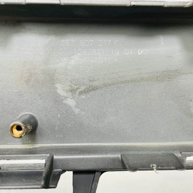 Skoda Octavia Vrs Front Bumper Mk4 Genuine 5e3807217f 2021 - 2025 [ar112]