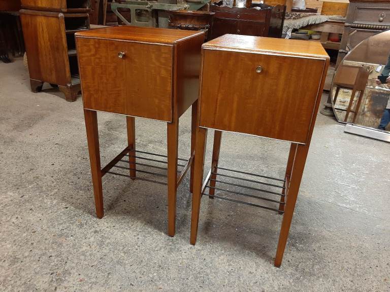 Lovely Pair of Retro Bedside Cabinets in Very Good Condition Delivery Available 