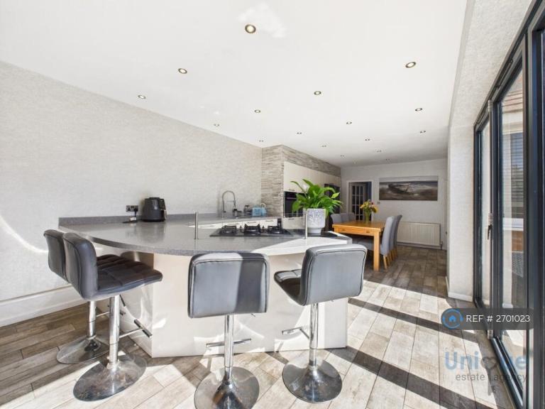 4 bedroom house in Dorset Road, Lytham St. Annes, FY8 (4 bed) (#2701023)