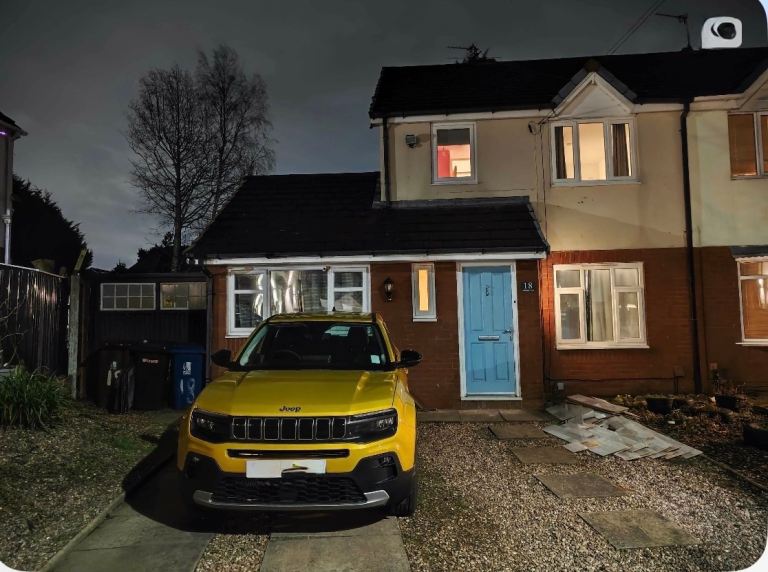 For rent 4 bedroom house in Arherton for £1100