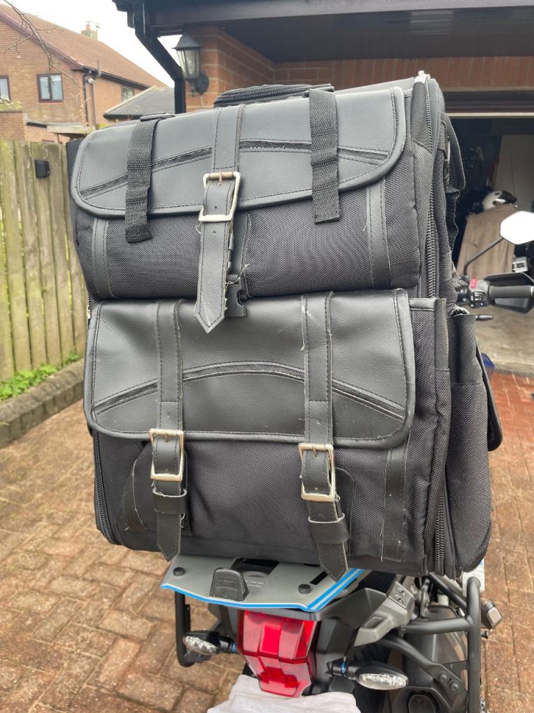 Motorcycle luggage 
