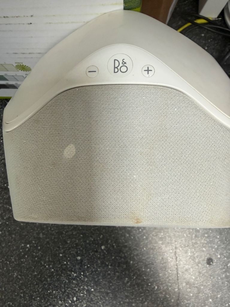 B/O Play S3 Bluetooth Speaker working great sounds 