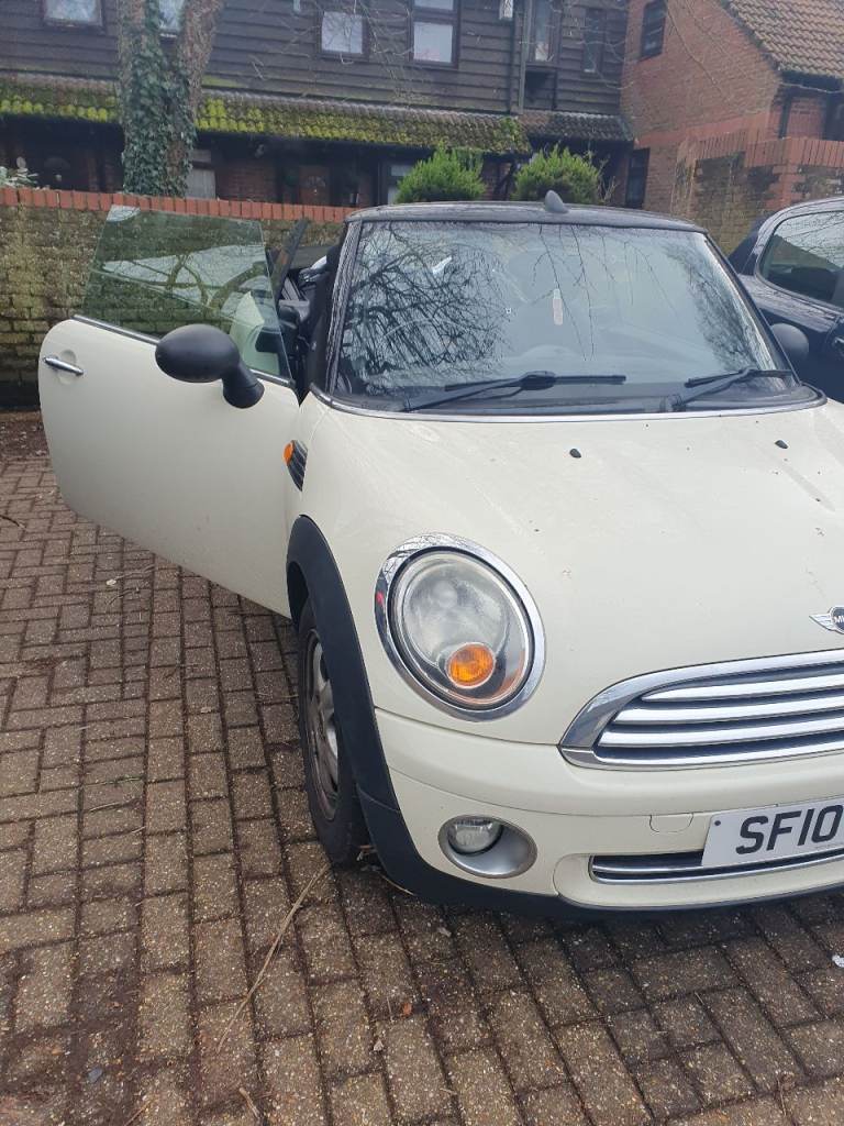 Mini, CONVERTIBLE, 2010, Manual, 1598 (cc), 2 doors