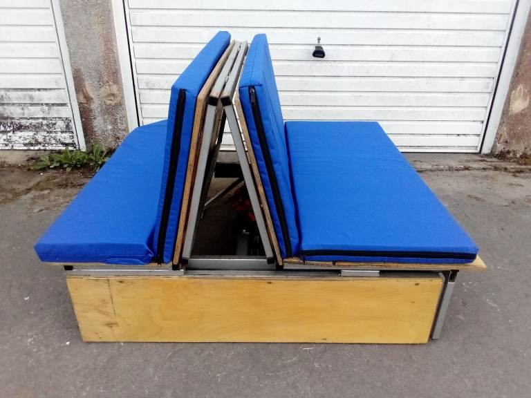 Rock and Roll Bed 3/4 & Seat Cushions 