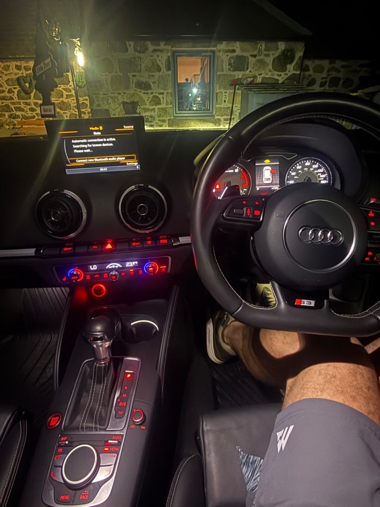 Audi, A3, Hatchback, 2014, Semi-Auto, 1984 (cc), 5 doors