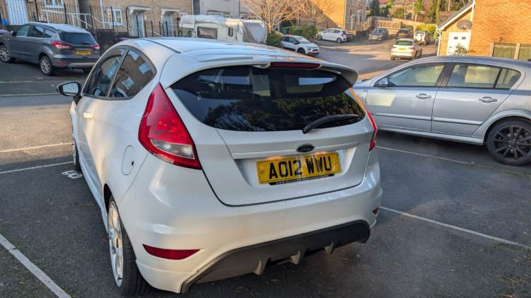Ford, FIESTA, Hatchback, 2012, Manual, 1596 (cc), 3 doors