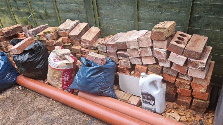 Free bricks