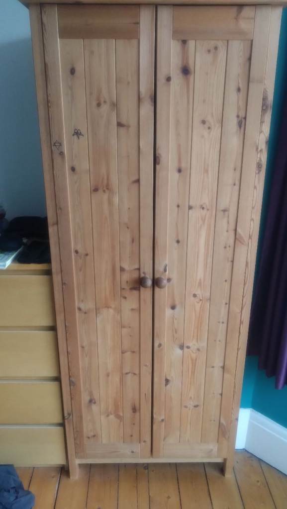 FREE: Wooden wardrobe