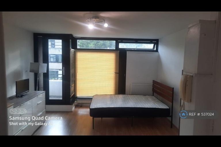 1 bedroom in Broadfield Lane, London, NW1 (#537024)
