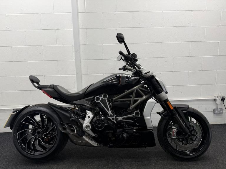 DUCATI X DIAVEL S ABS * Keyless Start - Traction Control - All Keys and Books *