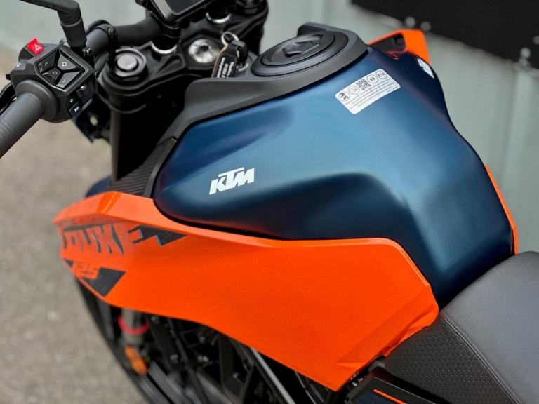 Stunning One Owner 2025/75 KTM Duke 125 Motorcycle 