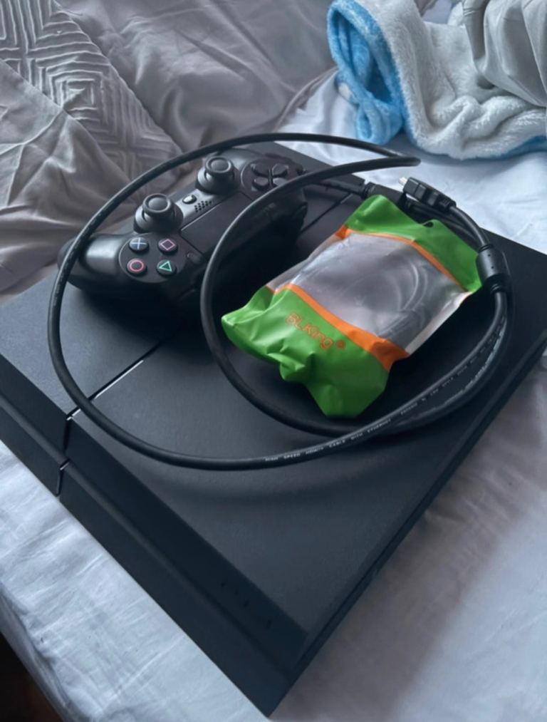 Ps4 500gb - Firmware 9.0 
