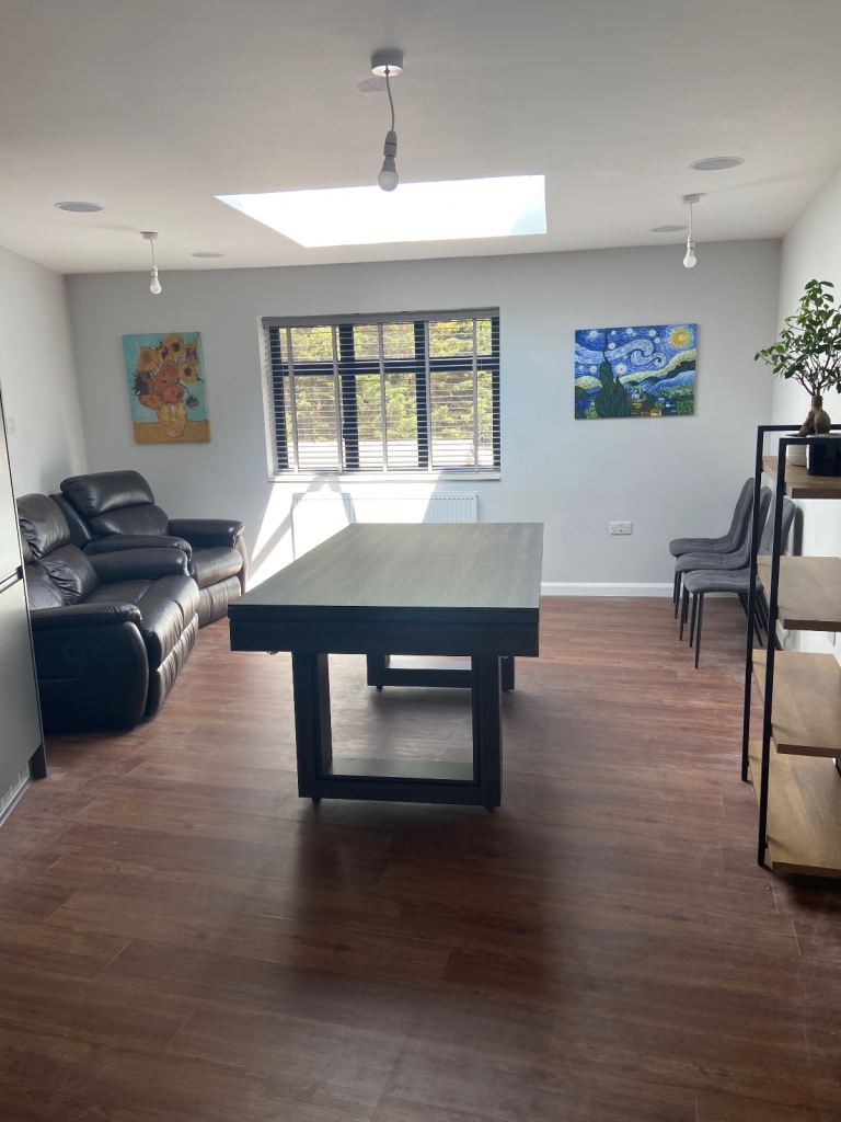 2 bed flat & 2 bathroom Wembley Park 2 mins walk to tube 