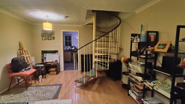 Room for rent at BS32 in a 2 bhk house 