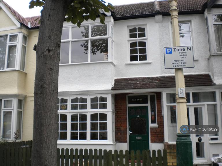 3 bedroom house in Derwent Road, London, W5 (3 bed) (#3046029)