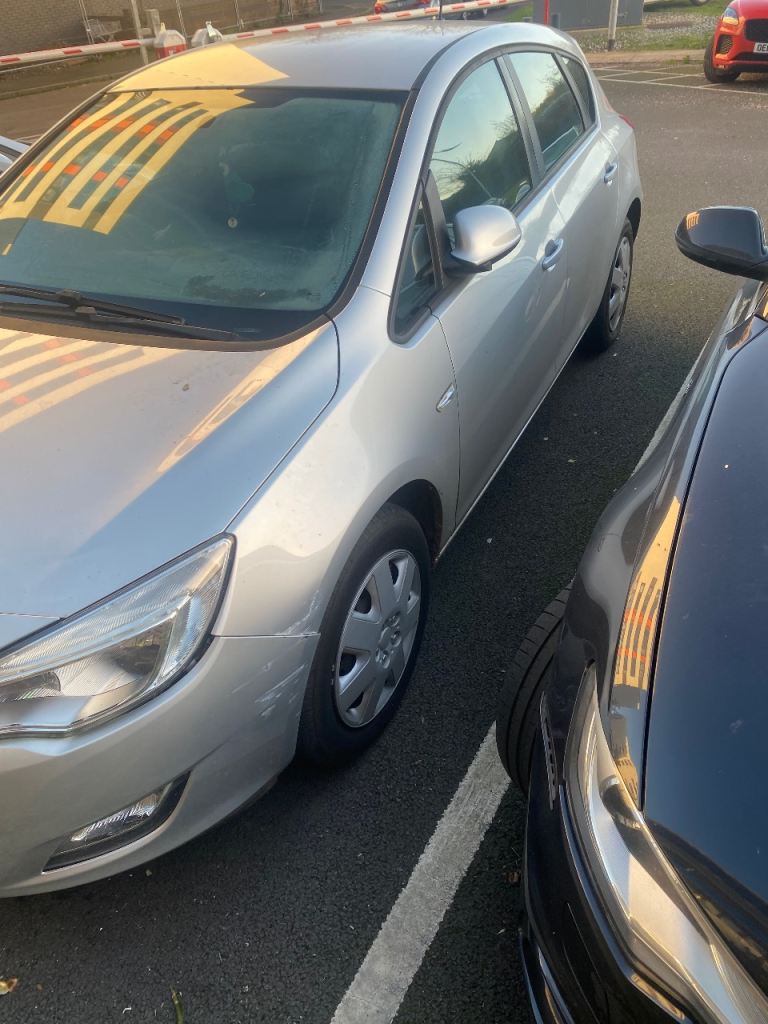 Vauxhall, ASTRA, Hatchback, 2010, Manual, 1398 (cc), 5 doors