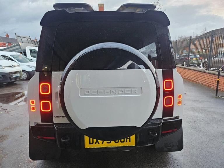 2025 Land Rover Defender X-DYNAMIC SE  ( 7 Seater) * BIG SPEC * Estate Diesel Automatic