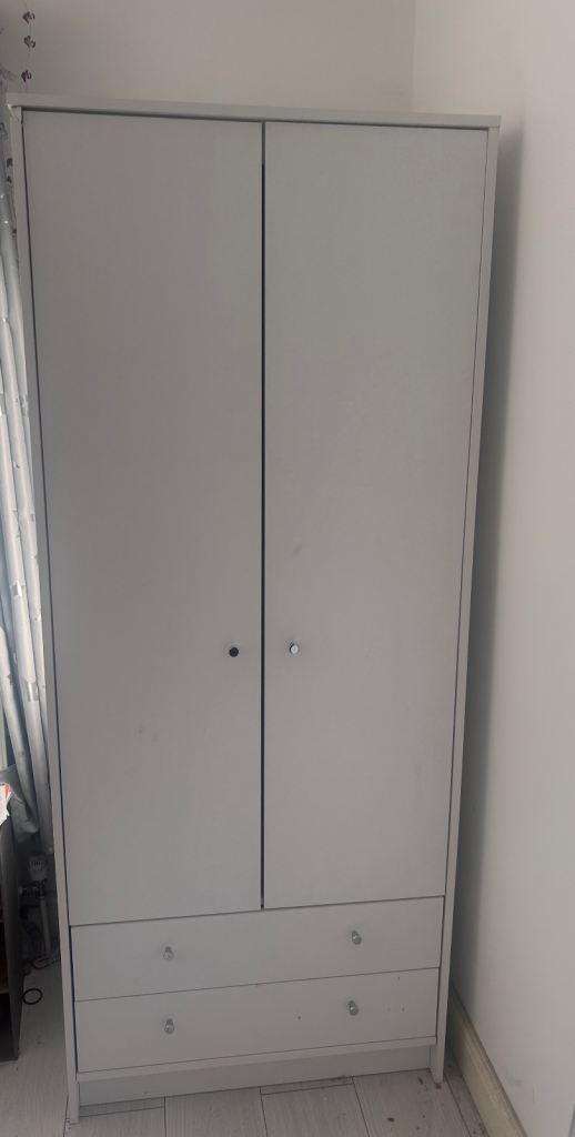 Free white wardrobe 