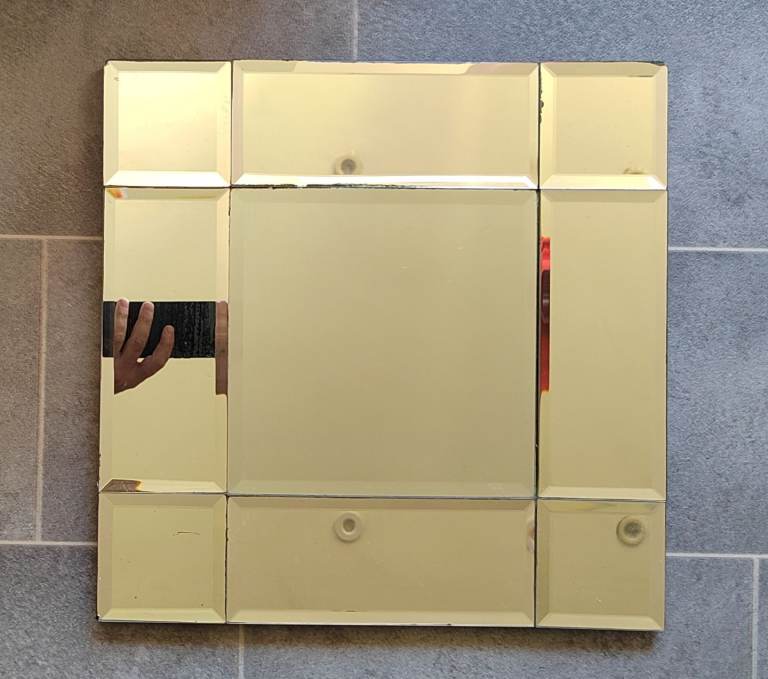 WALL MIRROR
