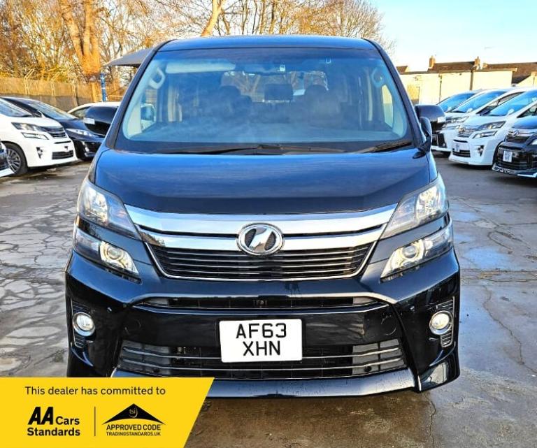 2014 Toyota Vellfire GOLDEN EYES 2 - 2.4L PETROL- UPGRADED CAR -ULEZ/CAZ