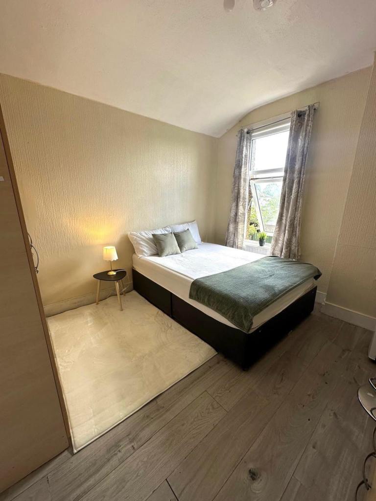 🌿Affordable Large Double Room – Enfield, EN3✨