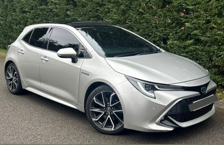 2019 TOYOTA COROLLA EXCEL 2.0 VVT-H HYBRID CVT AUTOMATIC 184 BHP UK MODEL EVERY OPTIONAL EXTRA