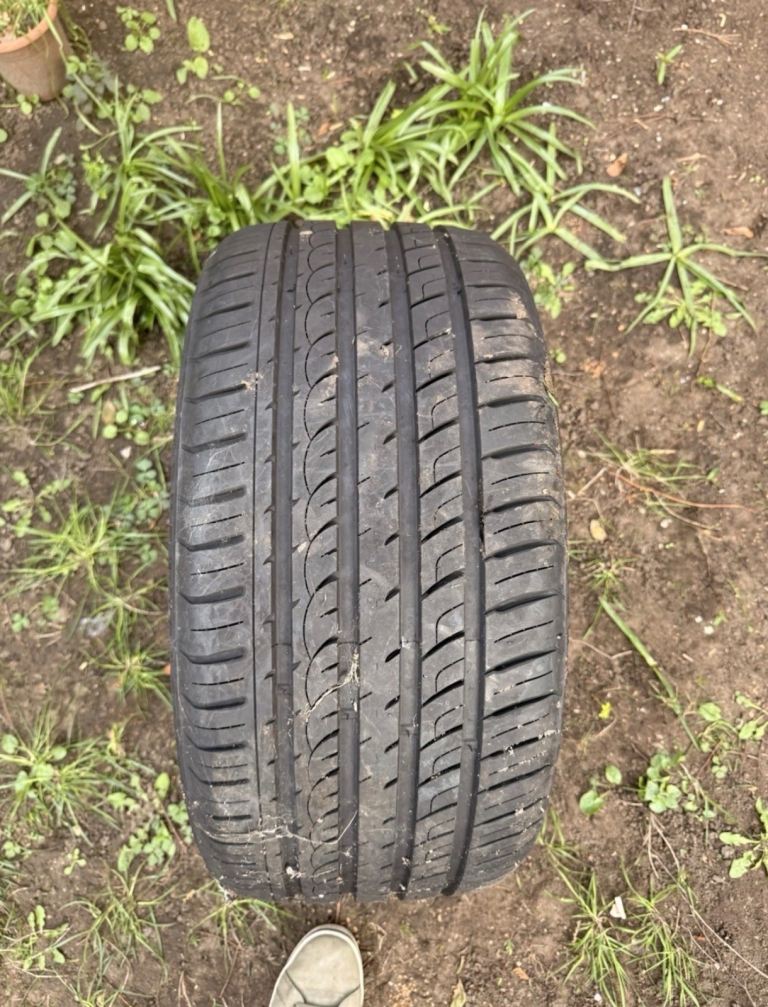 255/35/19/96Y RADAR DIMAX R8+ RUNFLAT NEW TYRE BMW AUDI VW MERCEDES LEXUS JAGUAR