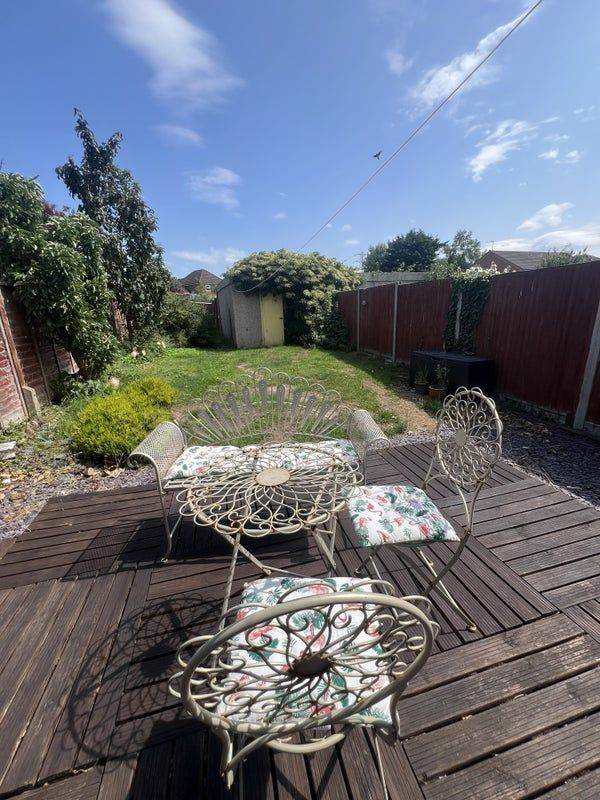 Double room availble for a female