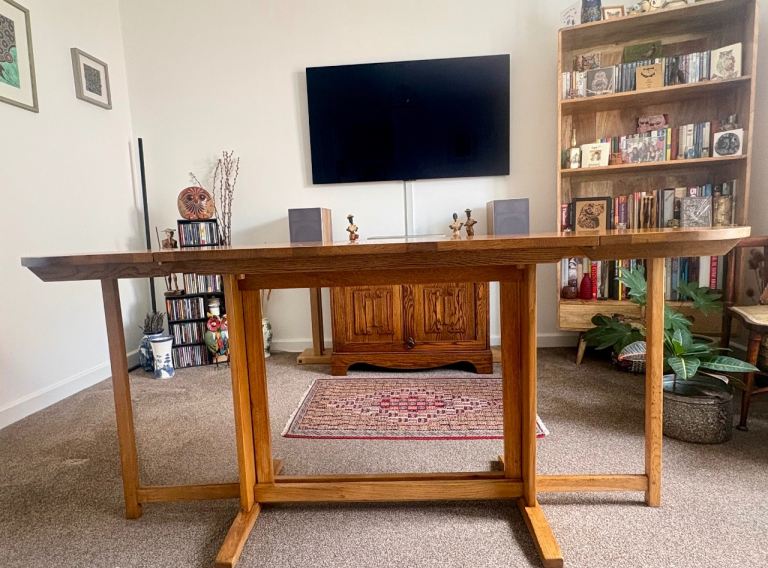 Extending Wooden Dining Table & 6 Blonde Vintage Ercol Tall Stickback 608 Chairs