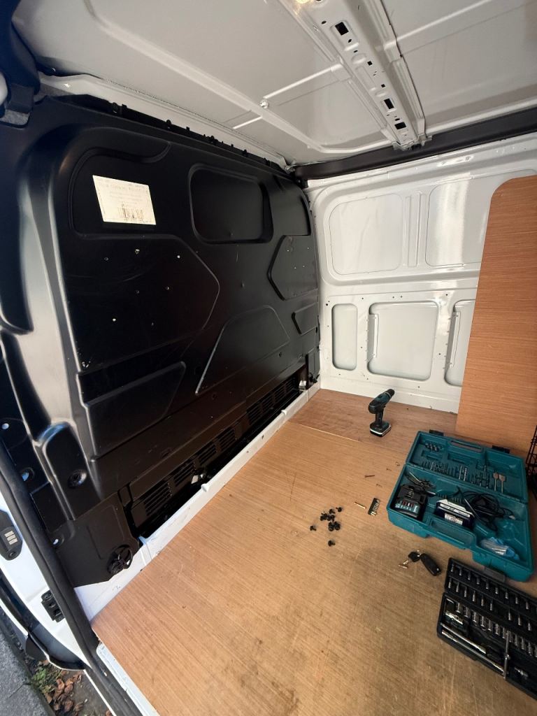 Ford Transit Custom 2019 bulkhead 