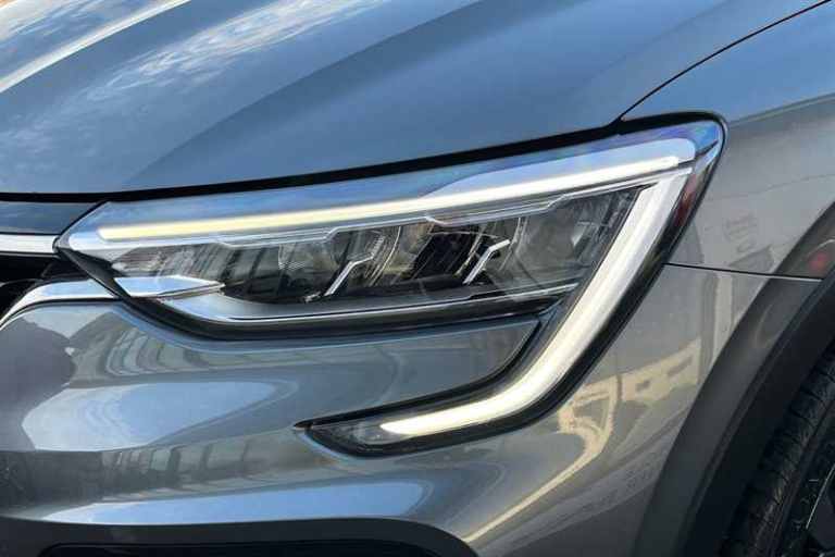2023 Renault Arkana 1.6 E-TECH Hybrid 145 R.S. Line 5dr Auto COUPE PETROL/ELECTRIC Automatic
