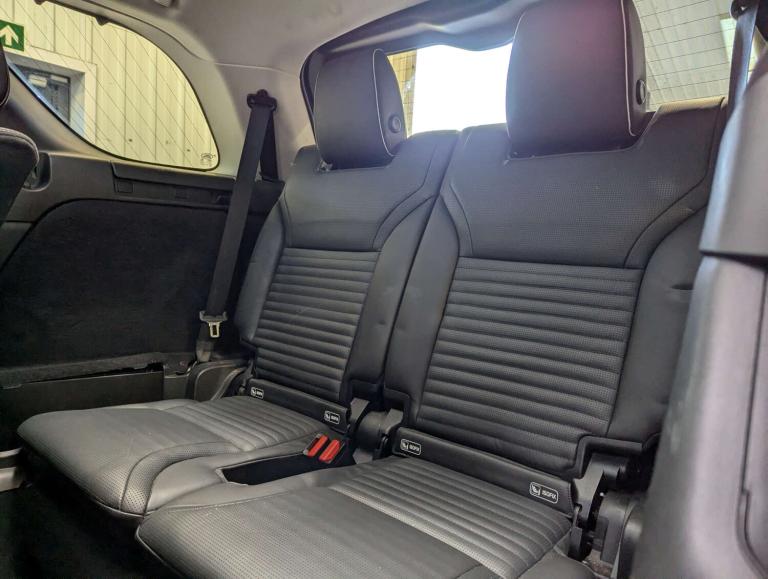 2017 Land Rover Discovery 3.0 Discovery HSE TD6 Auto 4WD 5dr SUV Diesel Automatic