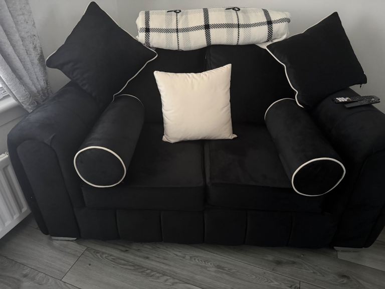 2 2seaters and glass table 