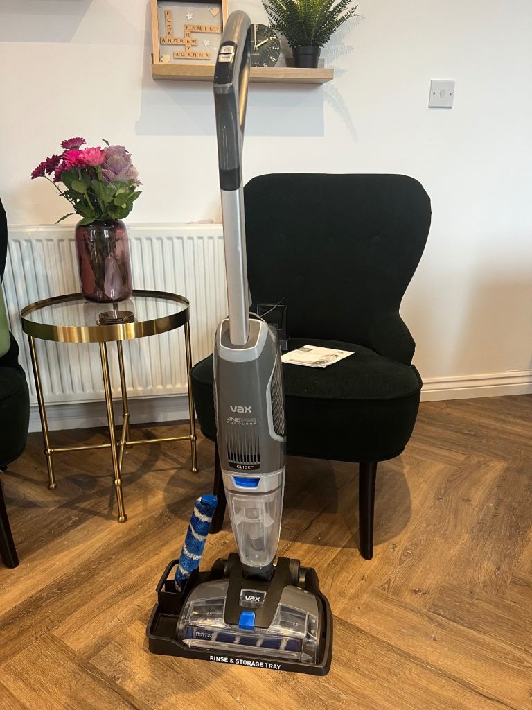 Vax OnePWR Corldless Hard Floor Cleaner