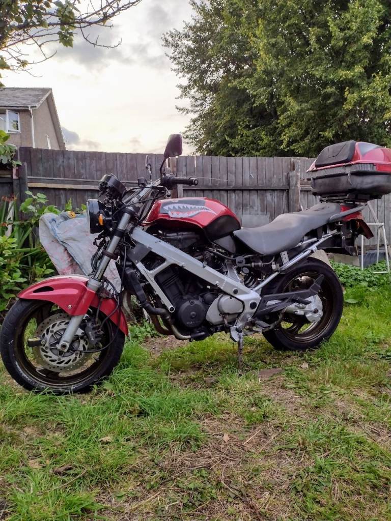 Honda, DEAUVILLE, 2002, 647 (cc)