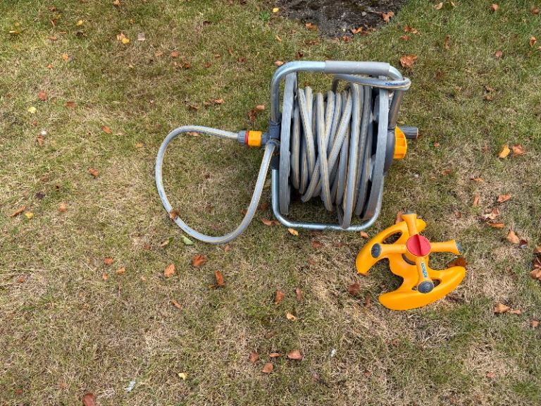 Garden Hose Reel with Hose and Sprinkler – Good Condition