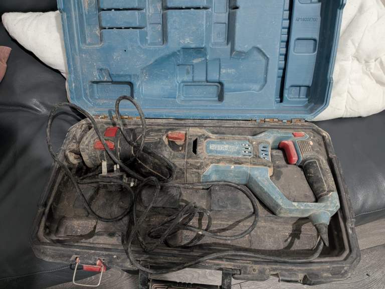 Electric saw cutter £20 