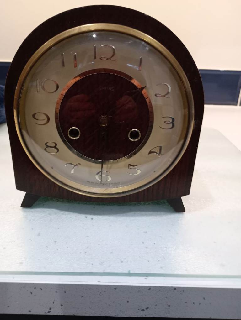Smiths mechanical clock
