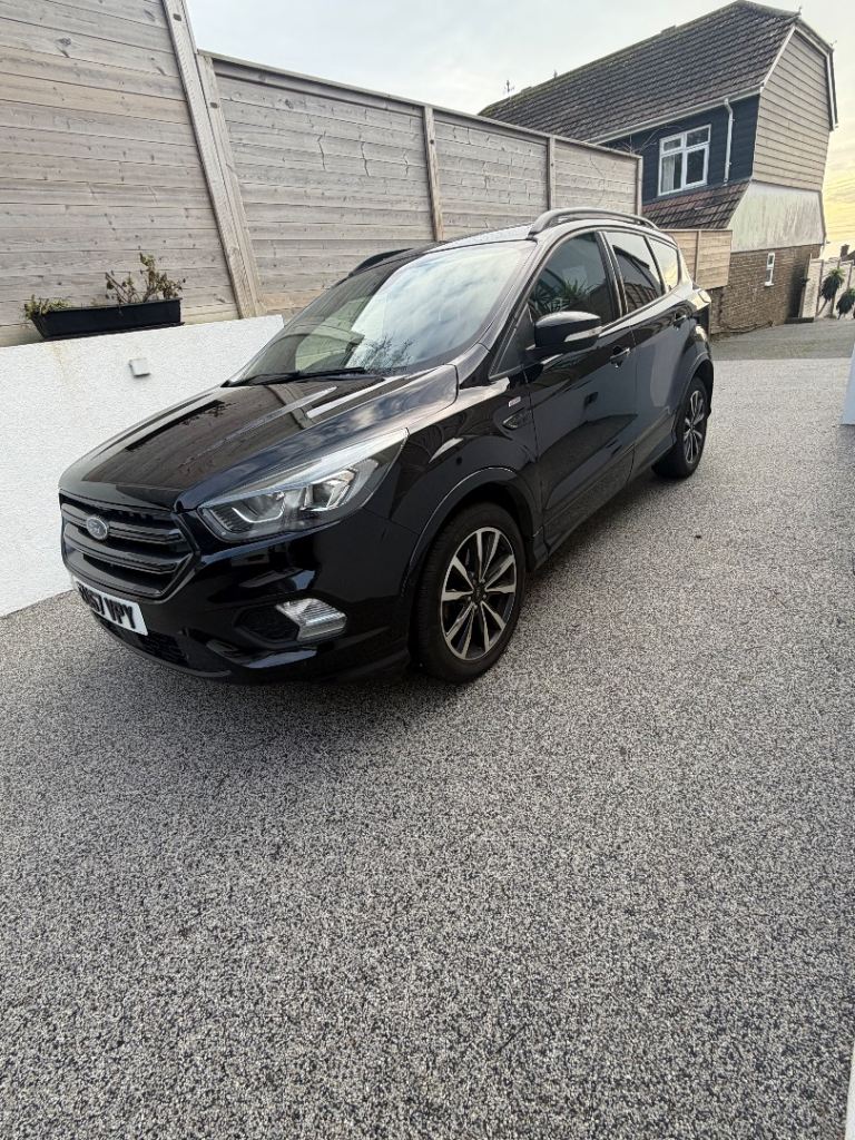 Ford, KUGA, Hatchback, 2017, Manual, 1498 (cc), 5 doors