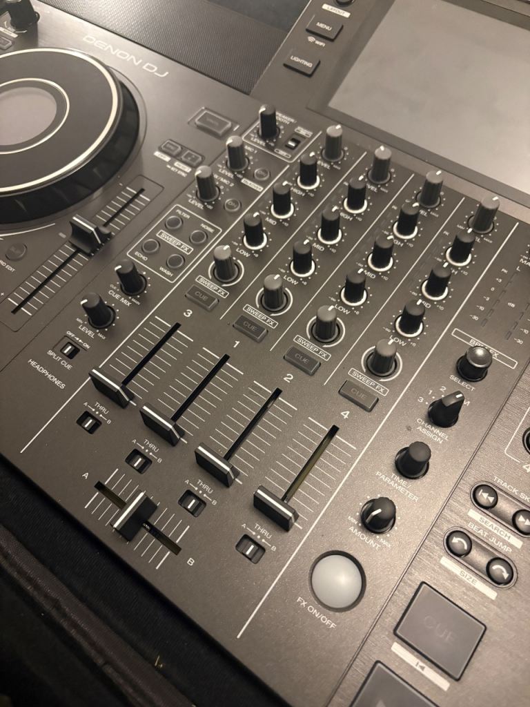 Denon Dj (SC Live) Standalone Controller