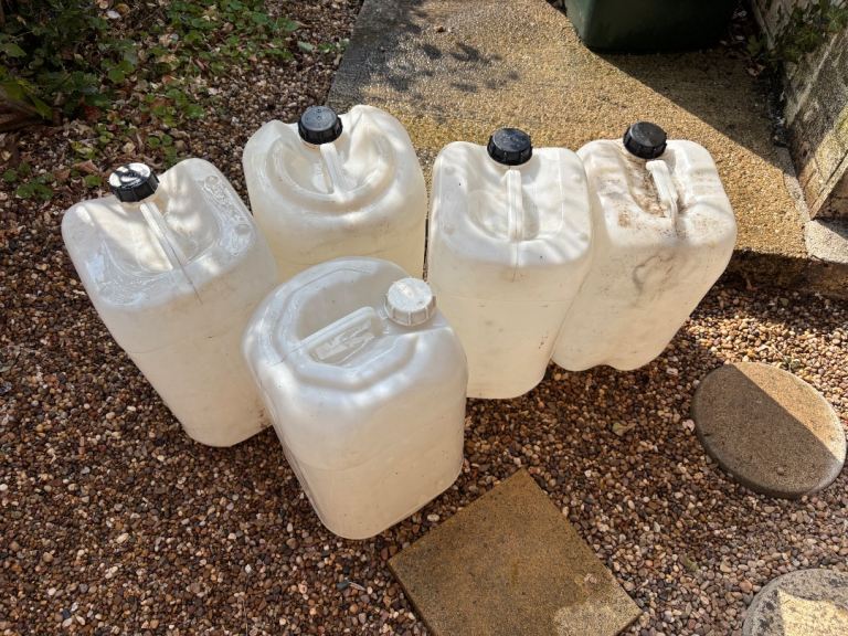 FREE - 5x Plastic Jerry Cans / Containers – Used Condition