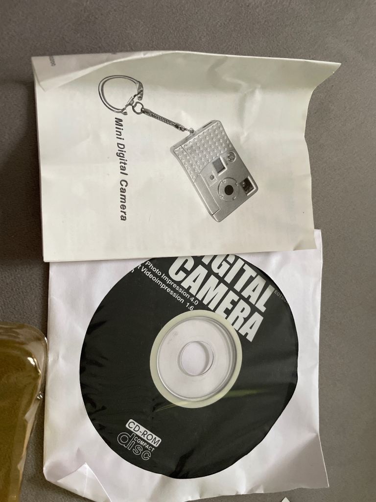 Mini key-cam digital camera 