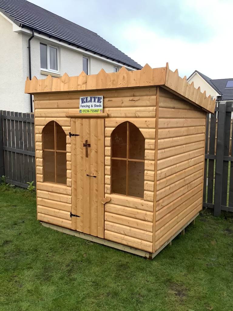 6x6 Castle Playhouse 20mm log effect 