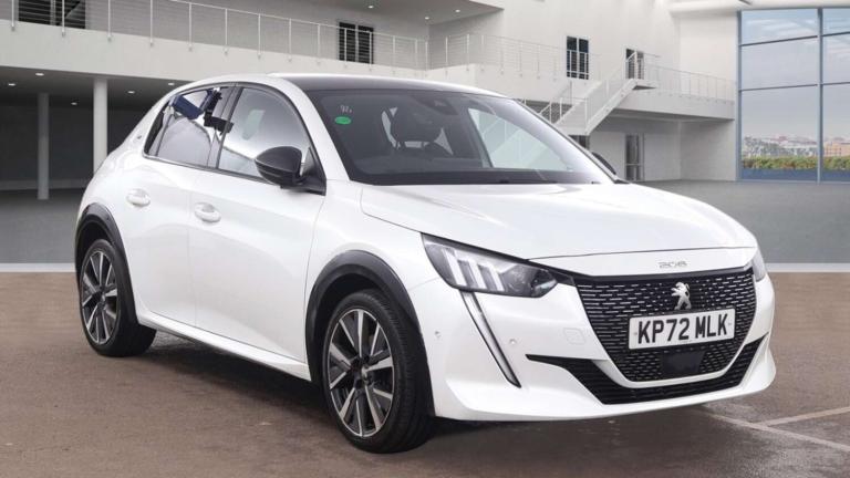 2022 Peugeot 208 1.2 208 GT PureTech S/S 5dr Hatchback Petrol Manual