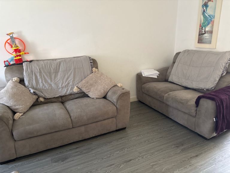2x 2 Seater sofas free for collection